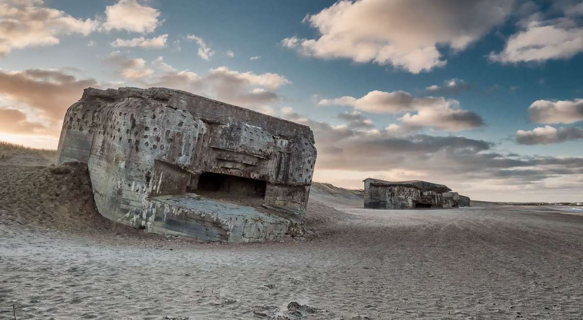 © Frank Bach - 123RF.com - Bild 135368477 | Bunker des Atlantikwalls 