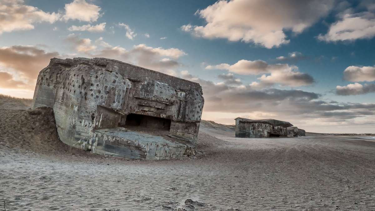 © Frank Bach - 123RF.com - Bild 135368477 | Bunker des Atlantikwalls 