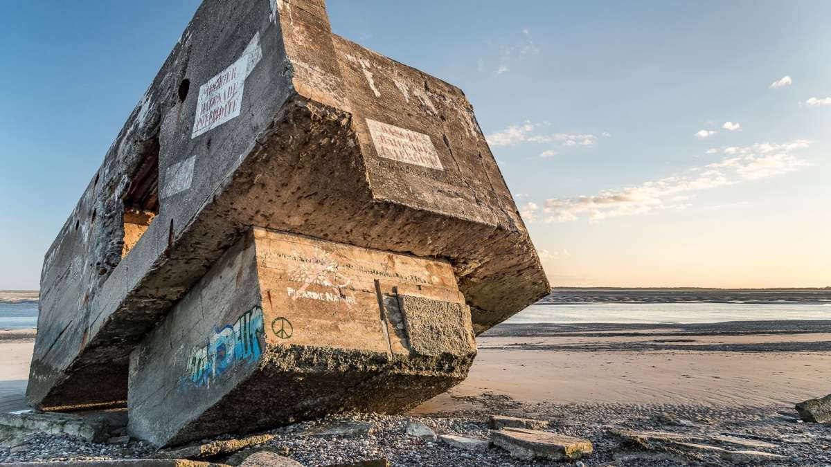 © Louis-Michel DESERT - 123RF.com - Bild 92156754 | Bunker des Atlantikwalls 