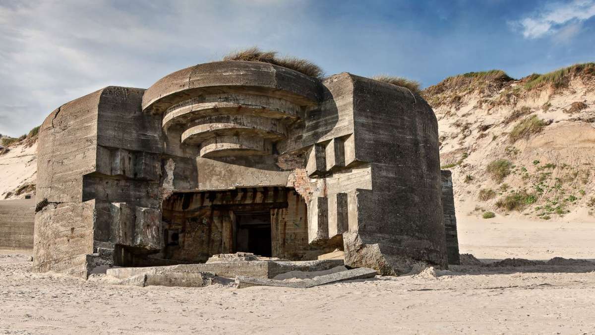 © oliverstockphoto - 123RF.com - Bild 30852210 | Bunker des Atlantikwalls - Dänemark