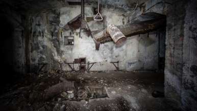 Feste Kronprinz - im Inneren eines Artilleriewerks Feste Kronprinz - im Inneren eines Artilleriewerks