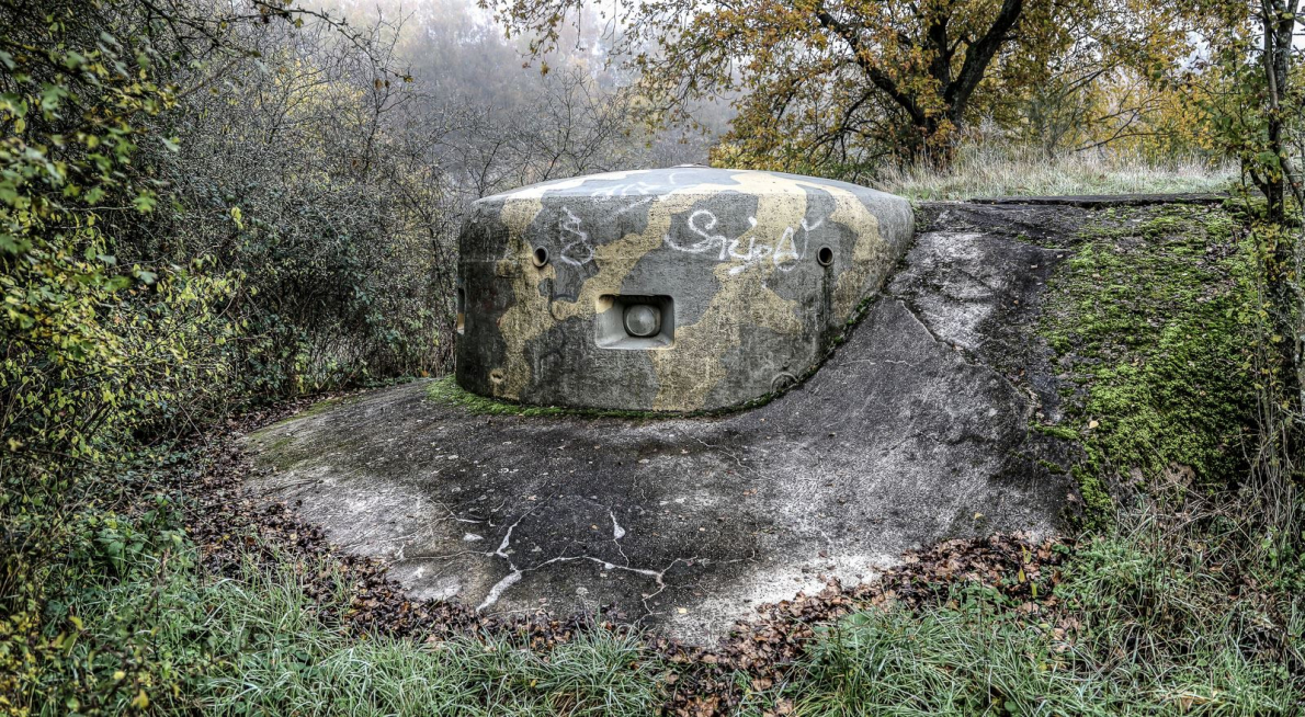 Westwall - Regelbau 111a mit 3-Schartenturm nahe Schwalbach - WH 650