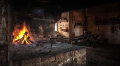 Mittelalterliche Burg Ronneburg in Hessen (Deutschland) Mittelalterliche Burg Ronneburg in Hessen (Deutschland)