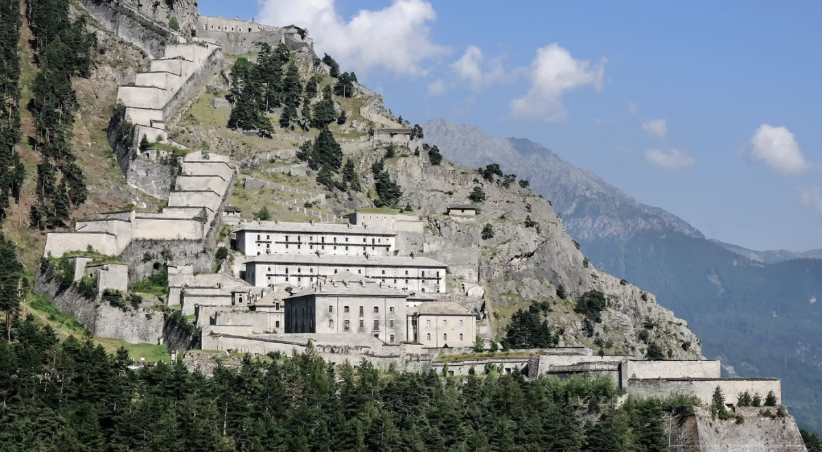 Festung Fenestrelle - Festung in den Alpen - © marcobarone/123RF.com Festung Fenestrelle - Festung in den Alpen - © marcobarone/123RF.com
