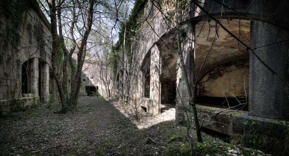 Fort de Lucey - Festung bei Toul - Festung der Barière de Fer Fort de Lucey - Festung bei Toul - Festung der Barière de Fer